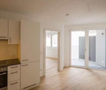 HOFSEITIG und RUHIG!!! Neuwertige Balkon-Wohnung mit toller Infrast... - Photo 3