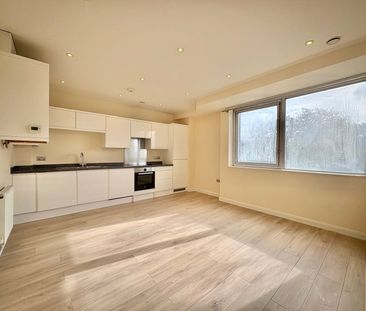 High Street, Camberley, Surrey, GU15 - Photo 5