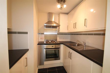 1 bedroom flat to rent - Photo 4
