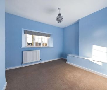 2 bedroom semi-detached house to rent - Photo 4