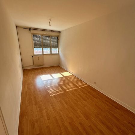 Location Appartement 2 pièces 48m² - Photo 4