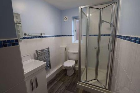 Upper Bond Street, Hinckley, Leicestershire, LE10 - Photo 4