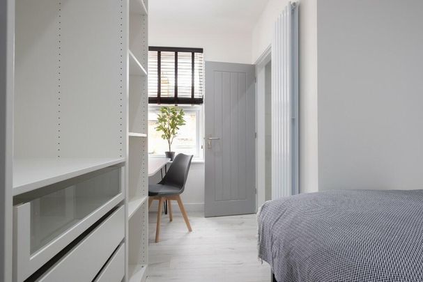 6 bedroom house to rent - Photo 1