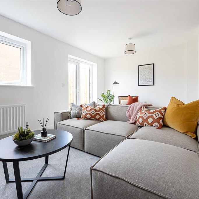 4 bedroom end of terrace house to rent - Photo 1