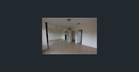 3 BEDROOM DUPLEX, UPDATED MODERN KITCHEN - Photo 5