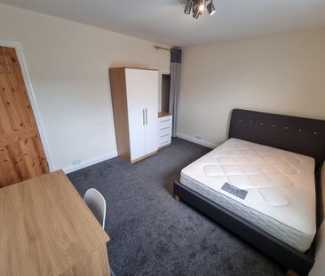 3 Bed Student Accommodation - Photo 1