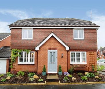 4 bedroom detached house to rent - Photo 3