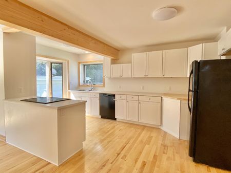 1-22 Redden St, Kingston, ON K7M 4K8 - Photo 2