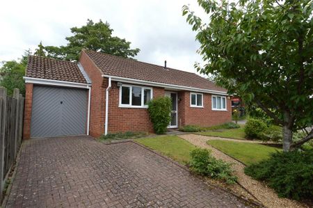 2 bedroom bungalow to rent - Photo 3
