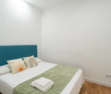 Calle Isabel La Católica, Madrid, Community of Madrid 28013 - Photo 2