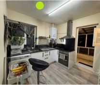 2 bed Maisonette for Rent - Photo 2