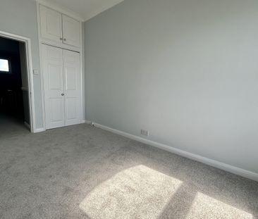 Park Terrace, BOGNOR REGIS - Photo 2