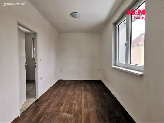 Pronájem bytu 3+1 65 m² - Fotografie 1
