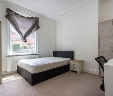1 bedroom in a house share to rent - Photo 5