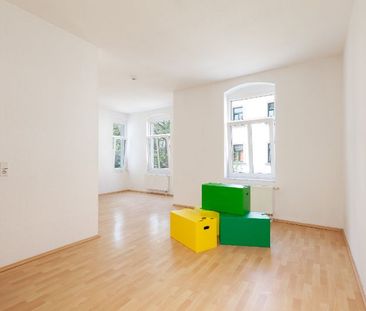 Große 2-Raum-Wohnung im Zentrum von Halle - Photo 1