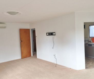 Charming Sunny 2BR Townhouse in Springvale - Photo 1