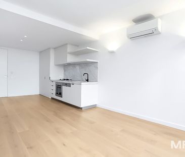 A spacious and light apartment in a prime location - Photo 2