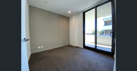 Modern Apartment With Village lifestyle, Steps to the train station - Photo 5