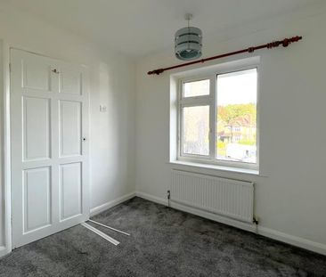 3 bedroom semi-detached house to rent - Photo 6