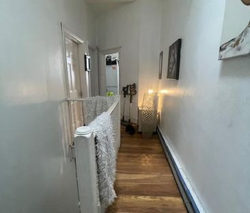 1 bedroom in a flat share to rent - Photo 3