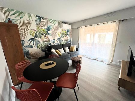Location Appartement 2 pièces 46m² ANTIBES 06600 - Photo 2