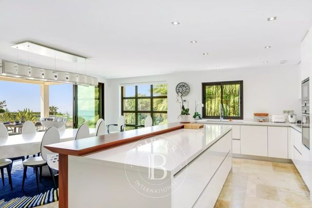 LOCATION SAISONNIÈRE - LES ISSAMBRES - VILLA HORIZON BAY - VUE MER - 4 CHAMBRES - PISCINE CHAUFFÉE - Photo 1