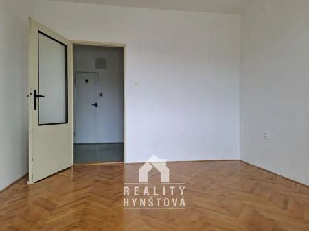 Pronájem pěkného bytu 2+1 s příjemným výhledem, šatnou a 2x balkon, CP 56 m - Фото 4