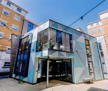 Classic 2 bed apartment - Photo 4