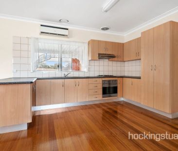 Conveniently located spacious family home - Photo 5