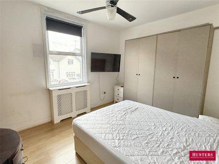 2 bedroom semi-detached house to rent - Photo 5