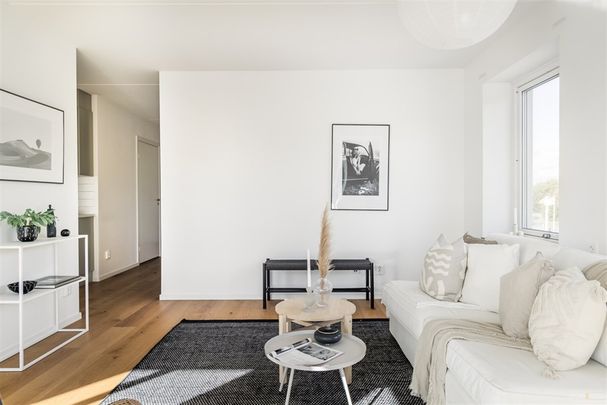 Frans G Wibergs Väg 7-11 - Photo 1