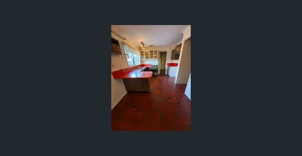 Spacious 3–4 Bedroom Home in the Heart of Blacktown! - Photo 1