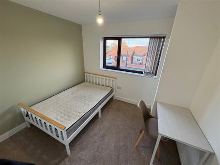 Wike Gate Road, Doncaster, Thorne - Photo 3