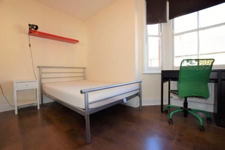 16 Guildford Road - Photo 1