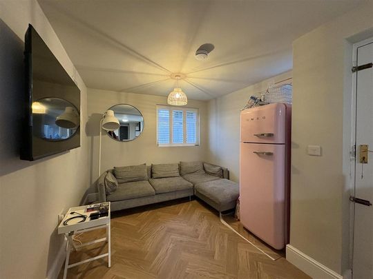 6 bedroom terraced house to rent - Photo 1