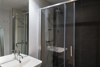 Calle de Pilar de Zaragoza, Madrid, Community of Madrid 28028