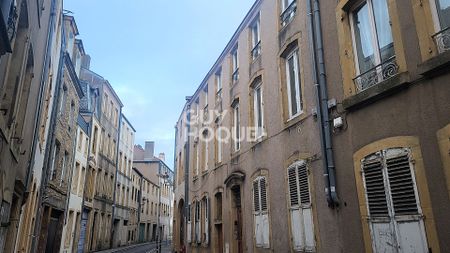 Appartement F2 duplex meublé METZ vieille ville - Photo 2