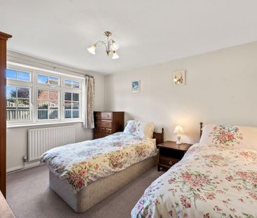 3 bedroom detached bungalow to rent - Photo 5