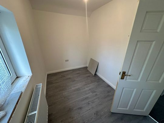 4 Bed Terraced House, Berrandale Road, B36 - Photo 1