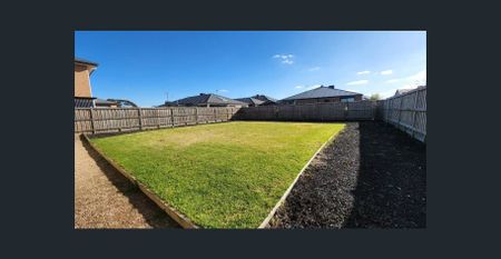 7 Anniversary Avenue, Wyndham Vale, Vic 3024 - Photo 2