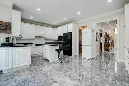 For Lease - 286 Hillcrest Avenue, Toronto, Ontario - Photo 5