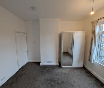 2 Bed Terraced House, Sovereign Road, CV5 - Photo 5