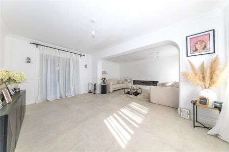 4 bedroom detached house to rent - Photo 5