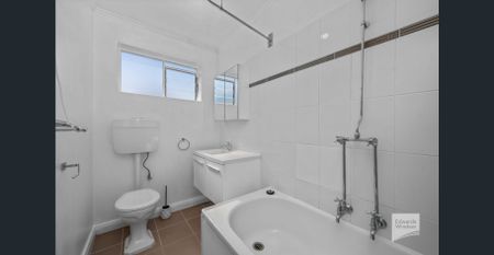 Cosy Unit with Great Views - Photo 2