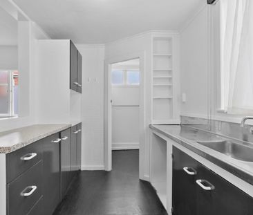 Well Presented Home - Photo 4