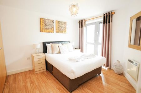 2 bedroom serviced apartment to rent - Photo 3