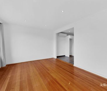 3/3 Farringdon Street, Pascoe Vale, Vic 3044 - Photo 2