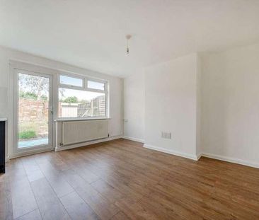 Brizewood, Carterton, OX18 - Photo 1