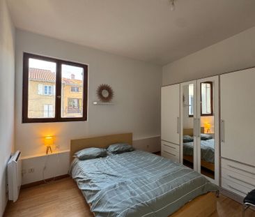 LOCATION APPARTEMENT SAINT GENIS LAVAL EN DUPLEX de 36m2 avec jardin - Photo 2