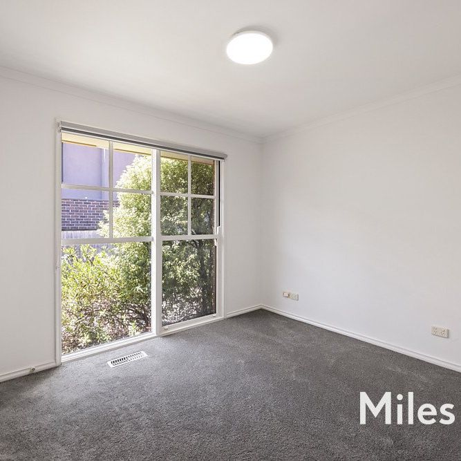 2/36 Prospect Road, Rosanna - Photo 1